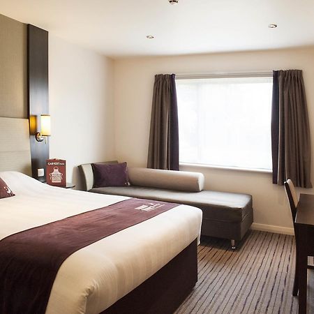 Premier Inn London Tottenham Hale Extérieur photo